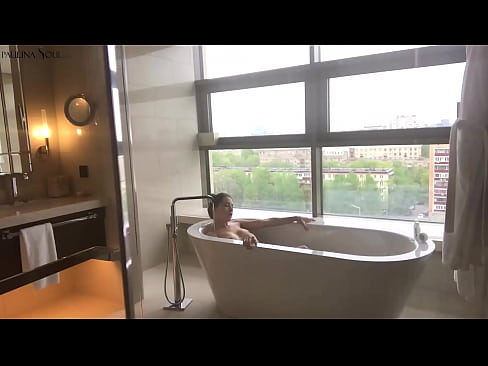❤️ Banget babe passionately jerking mati dheweke pus ing jedhing ️ Video porno ing jv.raceporn.ru ❤