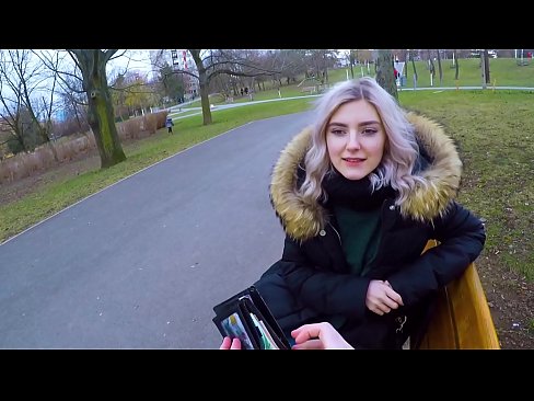 ❤️ Swallows cum panas wong liyo kang kanggo dhuwit - bukkake ing taman dening Eva Elfie ️ Video porno ing jv.raceporn.ru ❤
